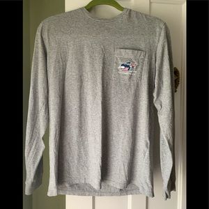 Men’s long sleeve Vineyard Vines ski theme shirt